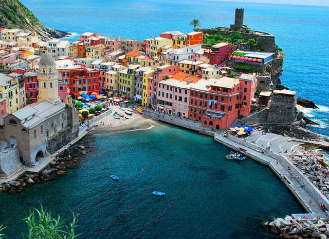 dove-vernazza-vernazza-cinque-terre-ligura-italy-why-americans-travel-there