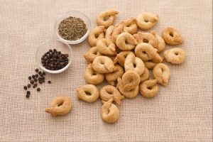 Taralli-specialità-Puglia-Italian-crackers-snack-food-Recipe