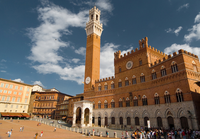 Torre del Mangia: Siena—Climbing to the top of the tower