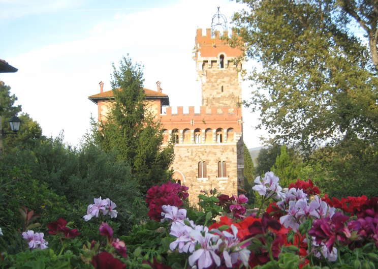 tenuta-lupinari-castello-di-fantasia-costruito-gino-coppede