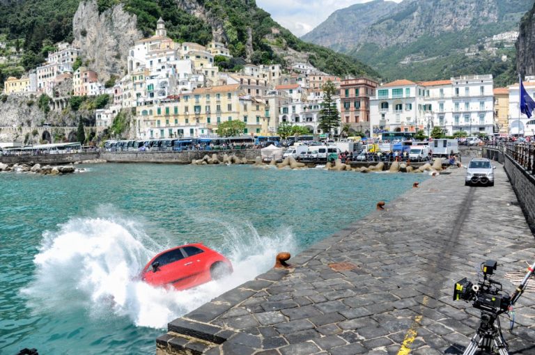 Fiat 500 Italian Car Advertising Campaign Immigrants