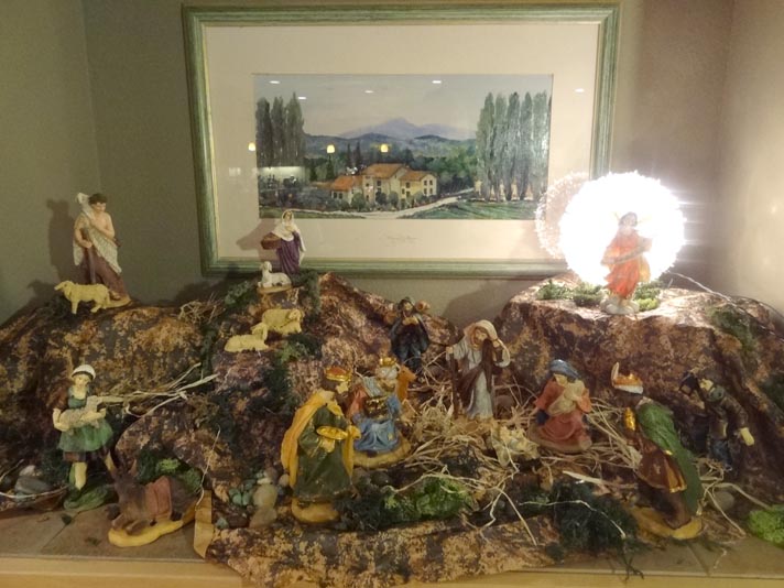 italian-friend-puglia-shares-christmas-holiday-traditions-presepe-vivente-befana