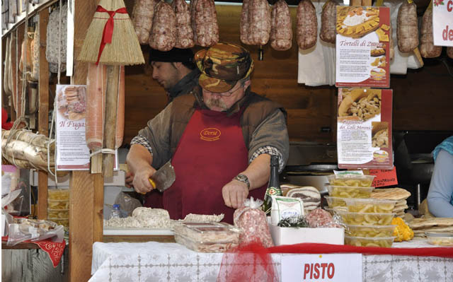 Mercatini-Natale-Christmas-Markets-Italy-Garda-Bardolino-Rossella-Rebonata 