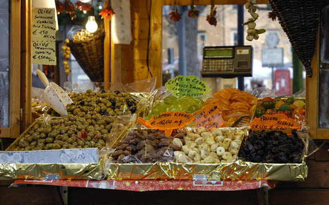 Mercatini-Natale-Christmas-Markets-Italy-Garda-Bardolino-Rossella-Rebonata 