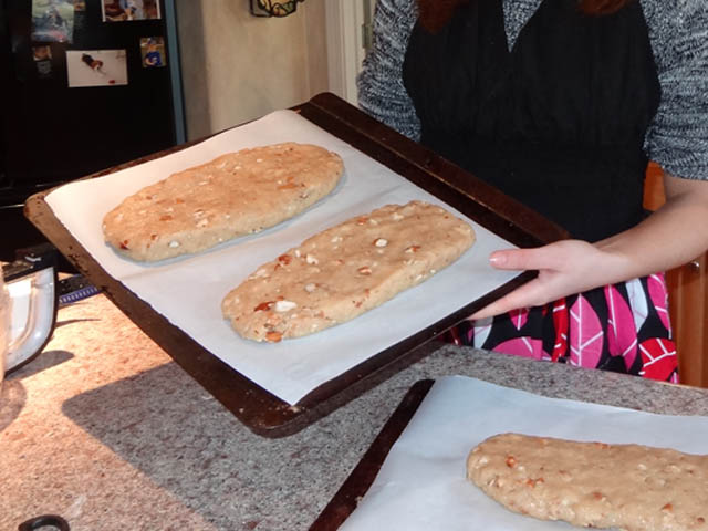 cantucci-italian-tuscan-almond-cookie-recipe