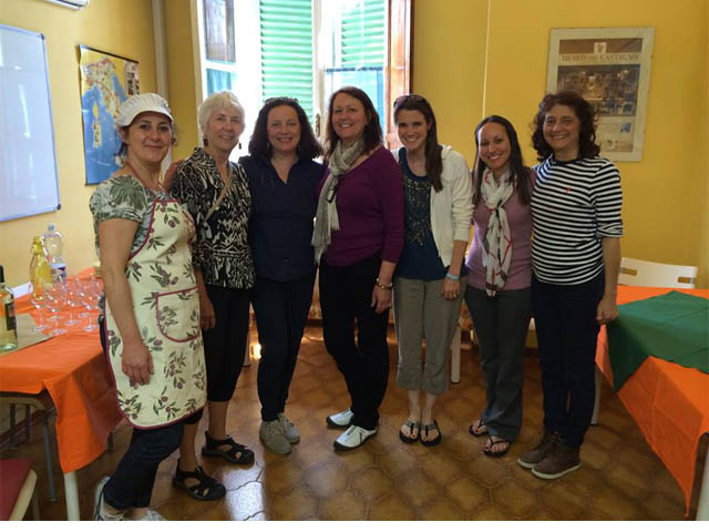 lucca-italian-language-immersion-program-lucca-italian-school-meeting-teachers-students