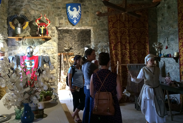 italian-podcast-la-fortezza-verrucole-medieval-fort-garfagnana-mountain