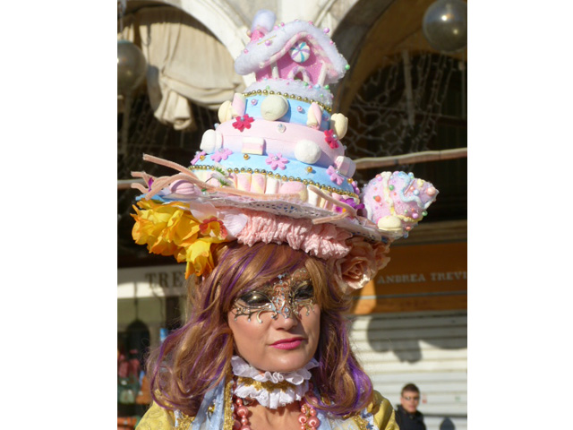 Karen-Henderson-carnival-costumes-venice