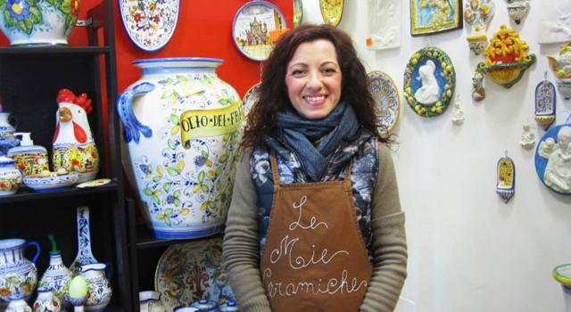 Ambra Pampaloni Le mie ceramiche – Visiting Ambra’s shop in Florence—Youtube Video
