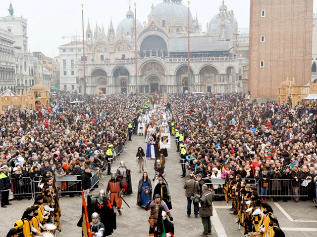 venice-carnival-festa-dodici-marie-festival-twelve-maria