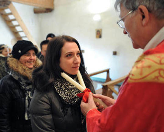 san-biagio-feb-3-tradizione-milanese-mangiare-panettone-avanzato-tradition-blessing-leftover-panettone