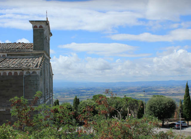 santa-margherita-di-cortona-saint-encased-glass