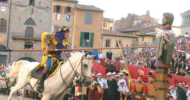 joust-arezzo-giostra-learn-italian-italy