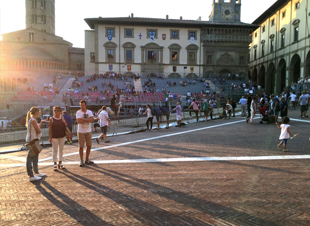 2022-Italian-Language-Immersion-studentessamatta-cultura-italiana-arezzo-culture-jousting-PierodellaFrancesca