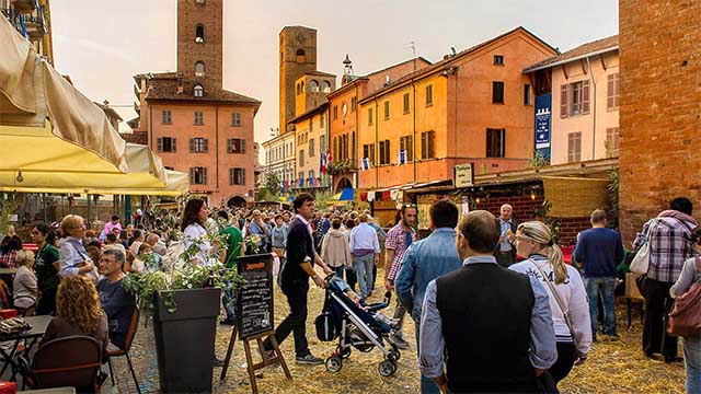 joust-arezzo-celebrate-like-italian-giostra-saracino-Festival-Learn-Italian-immersion-program