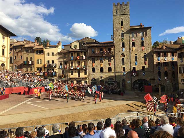 joust-arezzo-celebrate-like-italian-giostra-saracino-Festival-Learn-Italian-immersion-program