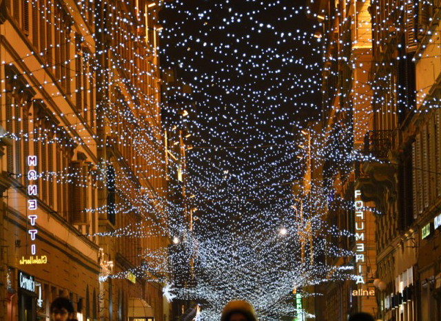 luci-firenze-natale-mercatino-santa-croce-foto