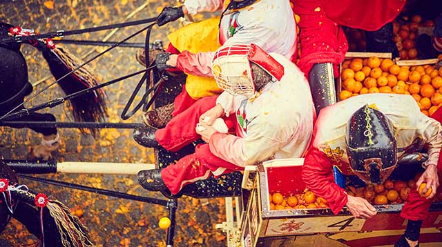 battaglia-delle-arance-carnevale-ivrea-battle-oranges