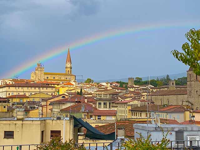 Italy-Travel-Arezzo-Giostra-Saraceno-Cultura-Italiana-Language-School-Immersion-Studentessa-Matta