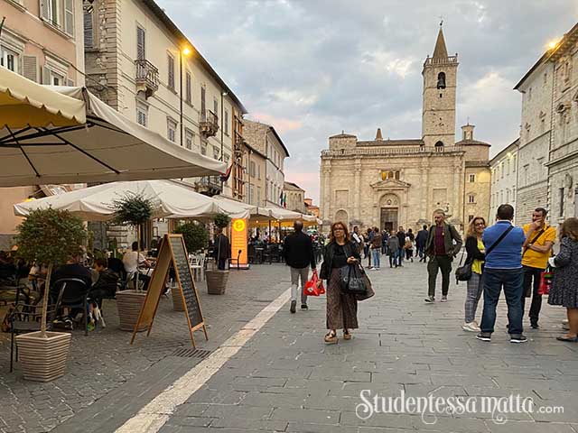 ascoli-discover-lemarche-learn-Italian-Immersion-september-2022-StudentessaMatta