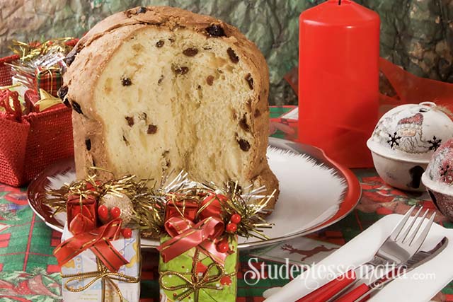 Panettone-Pandoro-Italian-Holiday-Natale-Christmas-Sweets-Desserts-Legend-Leggenda