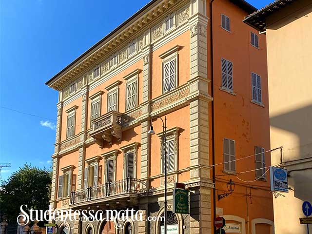 Ascoli-Piceno-Study-Italian-Italy-le-Marche-Studentessa-Matta-Immerse-Language