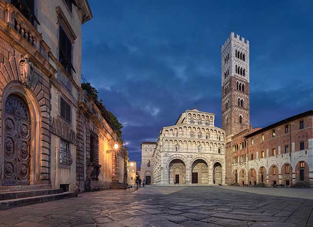 studentessa-matta-lucca-italian-school-2023-language-immersion-program-tuscany-walled-city-Improve-skills-travel-small-group-learners