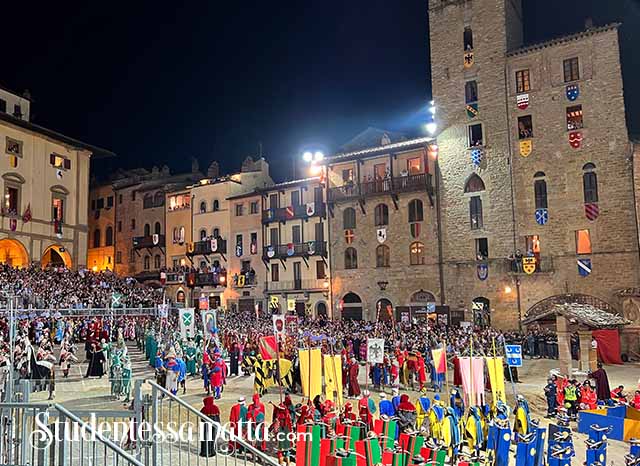 Learn-Italian-Italy-Language-Program-Arezzo-Joust-Giostra-Saracino-Practice-Conversation