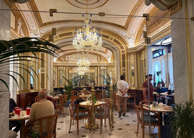 A Morning at Naples’ Gran Caffè Gambrinus